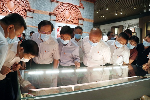 郝鹏、、、国资、、、央企、、、国资委、、、书记、、、主任、、、国企、、、企业刷新